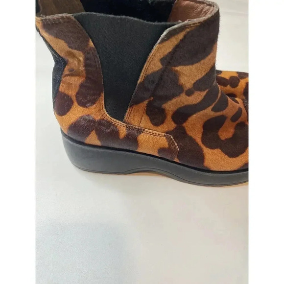 Louise Et Cie Zarab3 Chelsea Leopard Platform Boots Women’s 9.5 US - Picture 6 of 11
